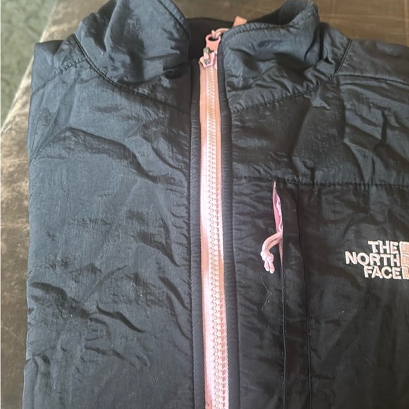 The Northface black preloved jacket in a perfect condition - Picture 6 of 7